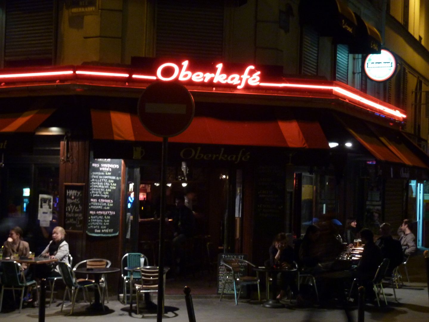 Paris streets: rue Oberkampf (75011) | Any Port in a Storm
